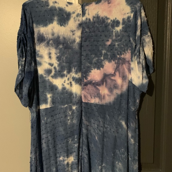 A Beautiful Soul Size A Tie Dye dress - Picture 4 of 9